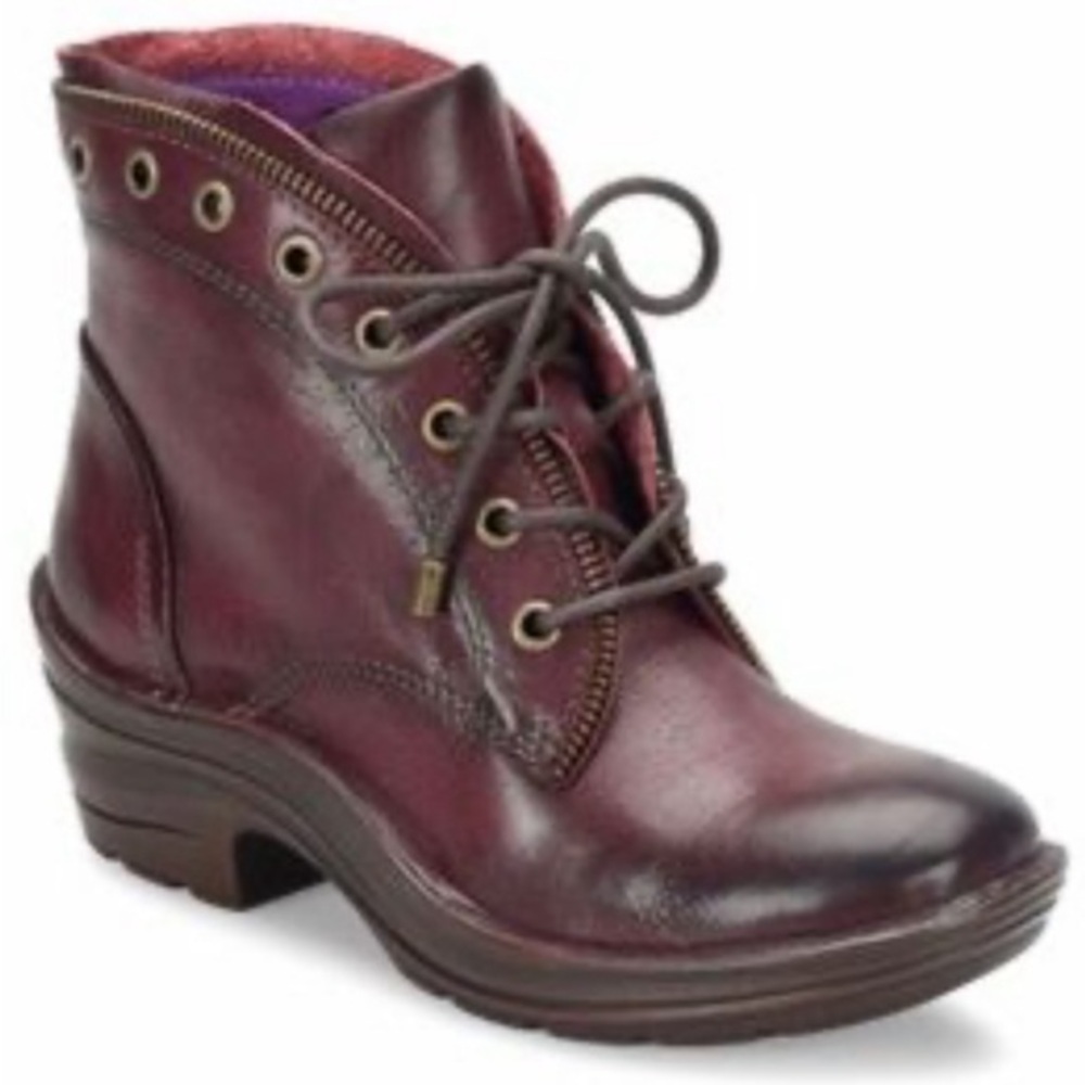 Bionica Burgundy Zipper Rivet‎ Embellished Booties Size 6.5